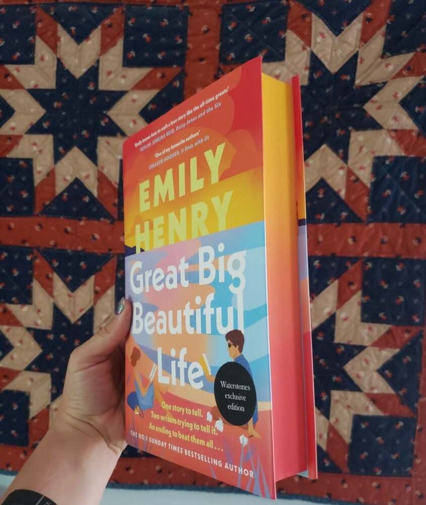Great Big Beautiful Life by Emily Henry - Sprayed‎ Edges